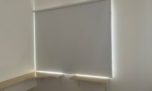 松戸市 ロールスクリーン取付工事